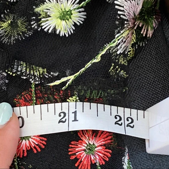 Chris McLaughlin Floral Mesh Dress Topper Size Medium NEW WITH TAGS - Picture 10 of 10
